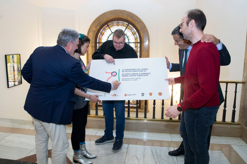 Presentado el logo del XI Campeonato del Mundo de Pelota Vasca sub-22 que acogerá Pamplona del 24 al 31 de agosto. AP