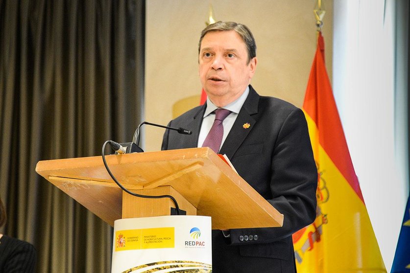 El ministro de Agricultura, Pesca y Alimentación, Luis Planas, durante su intervención en el acto de clausura del foro. POOL MONCLOA