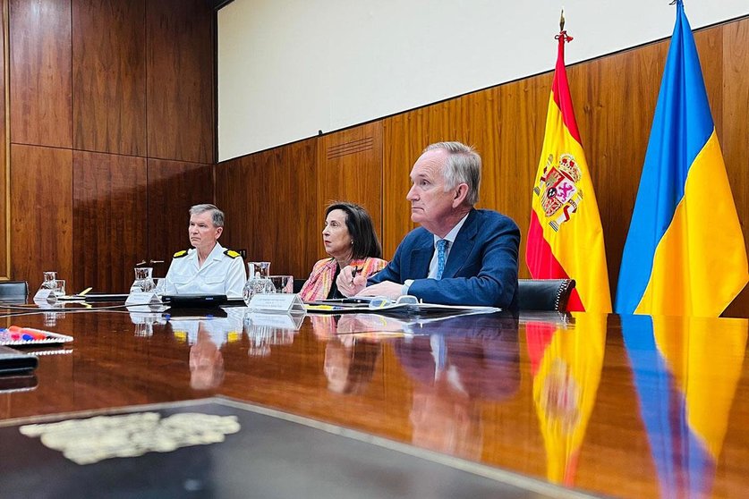 La ministra de Defensa, Margarita Robles, en el transcurso de la videoconferenciaLa ministra de Defensa, Margarita Robles, en el transcurso de la videoconferencia. POOL MONCLOA