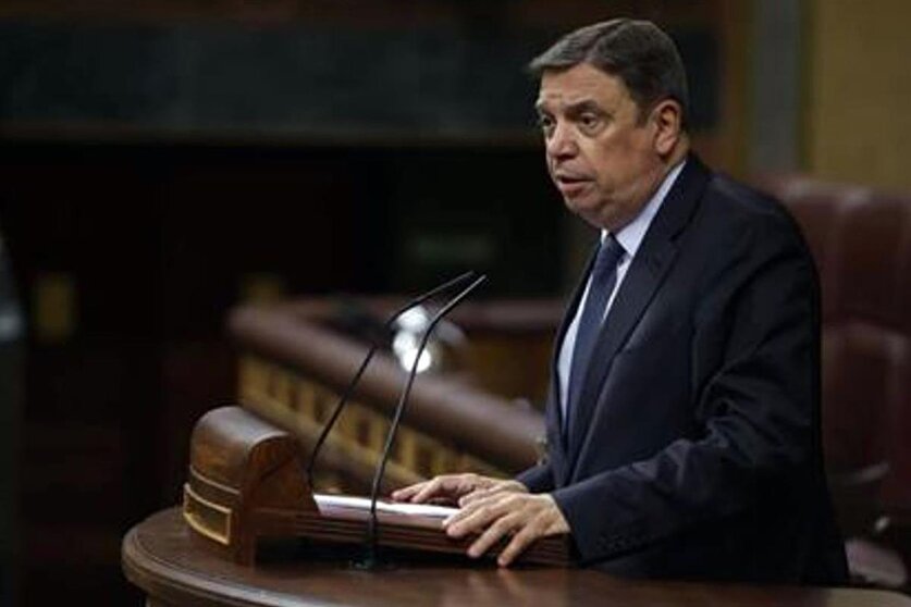 El ministro de Agricultura, Pesca y Alimentación, Luis Planas, durante su intervención en el Congreso de los Diputados. POOL MONCLOA